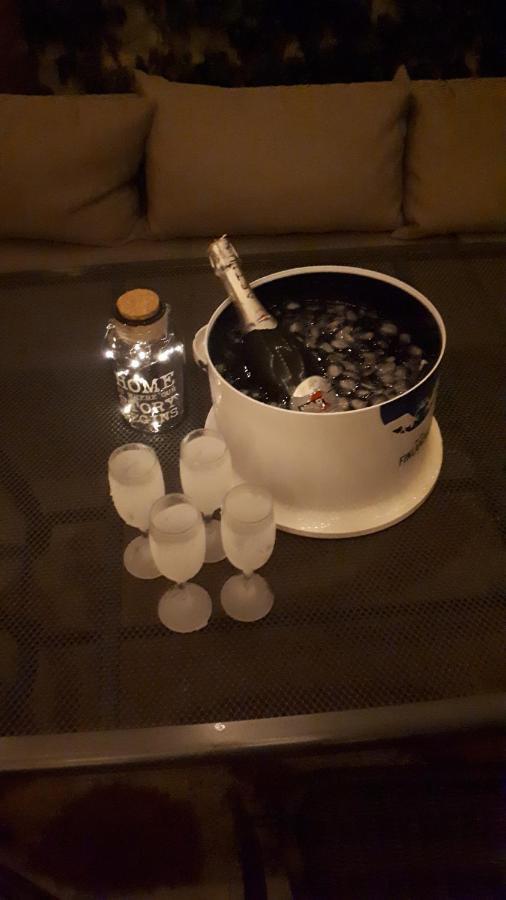 Casa Lucky Hotell Rîşnov Exteriör bild