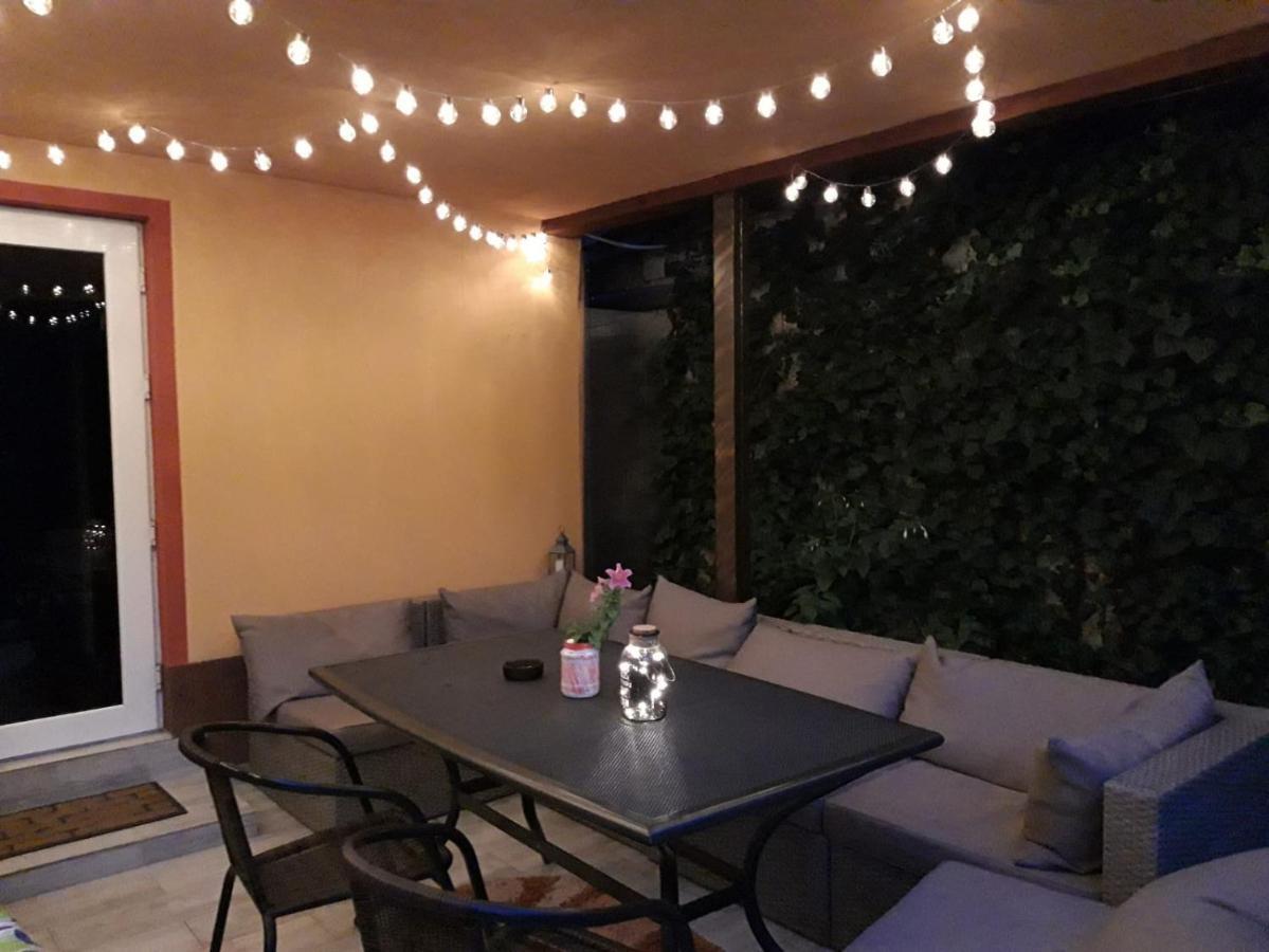 Casa Lucky Hotell Rîşnov Exteriör bild